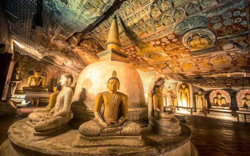 HÖHLENTEMPEL VON DAMBULLA